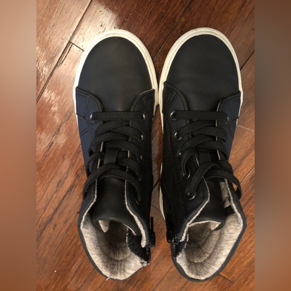 Cat & Jack , Size 11 black zip up and tied boots , Great condition, No flaws
